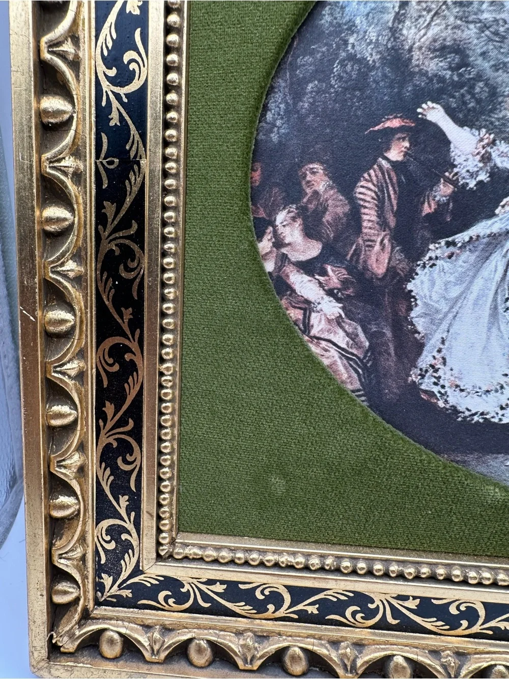 Vintage Andrew Kolb & Son Ltd Style 1164 Ornate Gilt Scroll Frame